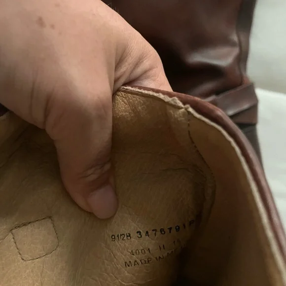 FRYE brown leather riding boots 9.5 B. Excellent condition. - Picture 4 of 7